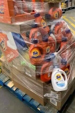 Tide liquid laundry detergent pallets