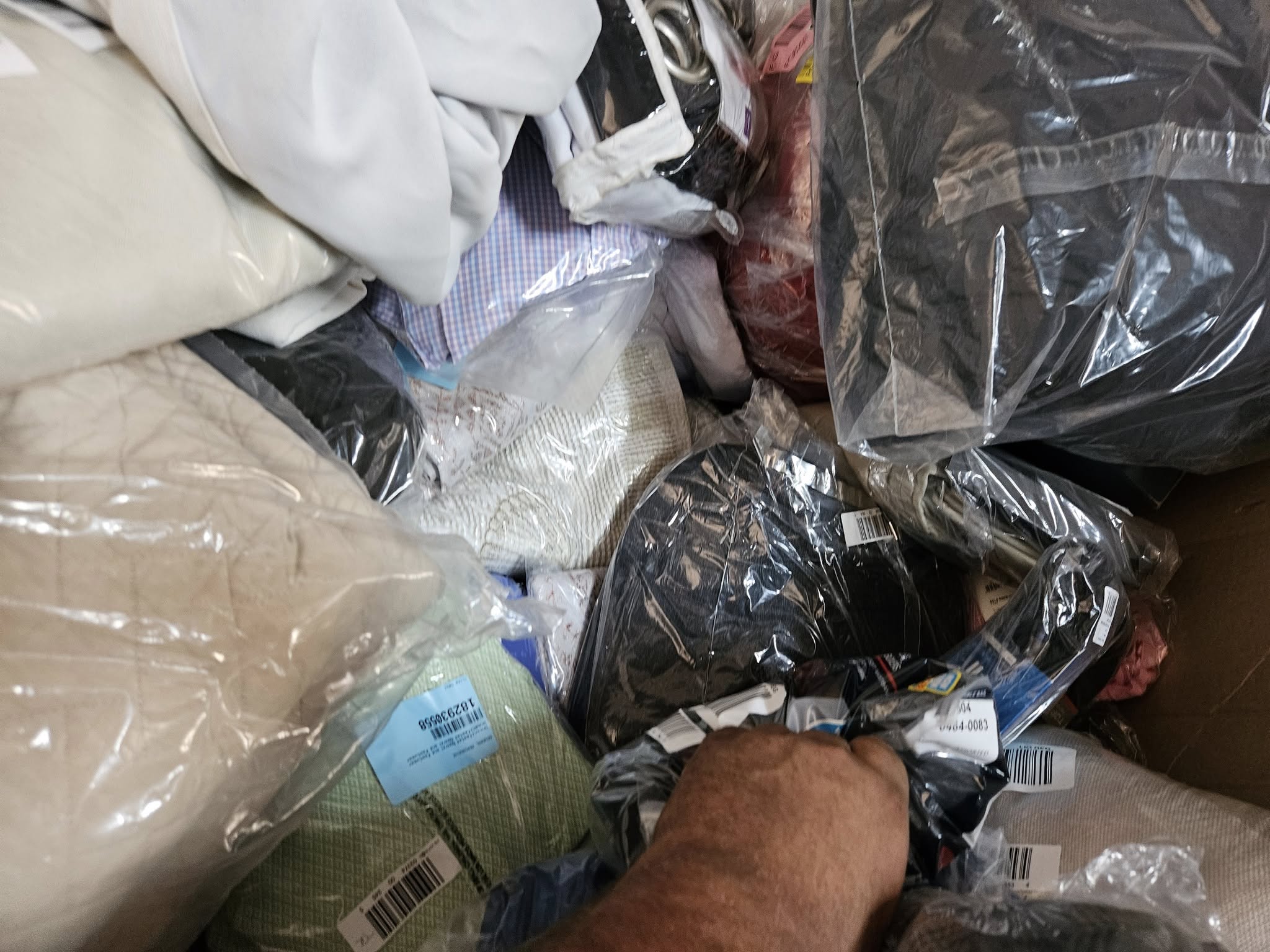 Clothing Pallets Liquidation